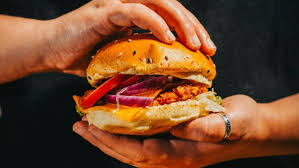 Bahaya Fast Food untuk Kesehatan Kenapa Makanan Cepat Saji Bisa Jadi Bom Waktu Buat Tubuh Lo