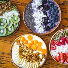 Resep Smoothie Bowl Tropis untuk Sarapan Sehat